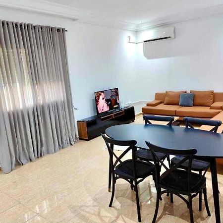 Nice Stay 2 Bedrooms Jardins De Carthage Le Kram Exteriör bild
